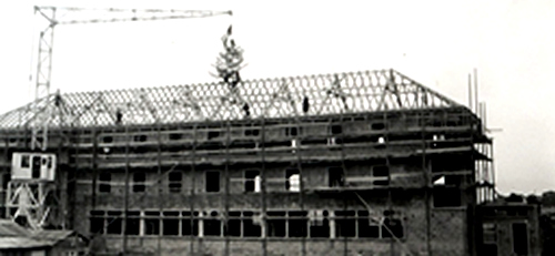 Historique_150_Ans_1954_1955_Construction_Batiment_Mertian