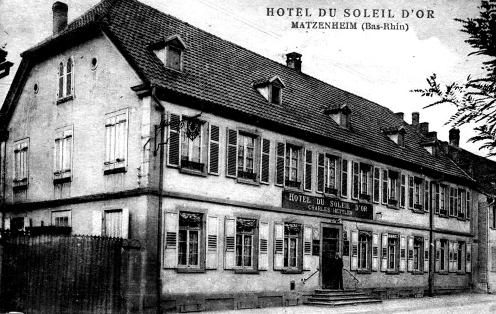 Historique_Album_1950_Annees_Hotel_Au_Soleil_D_Or_Carte_Postale