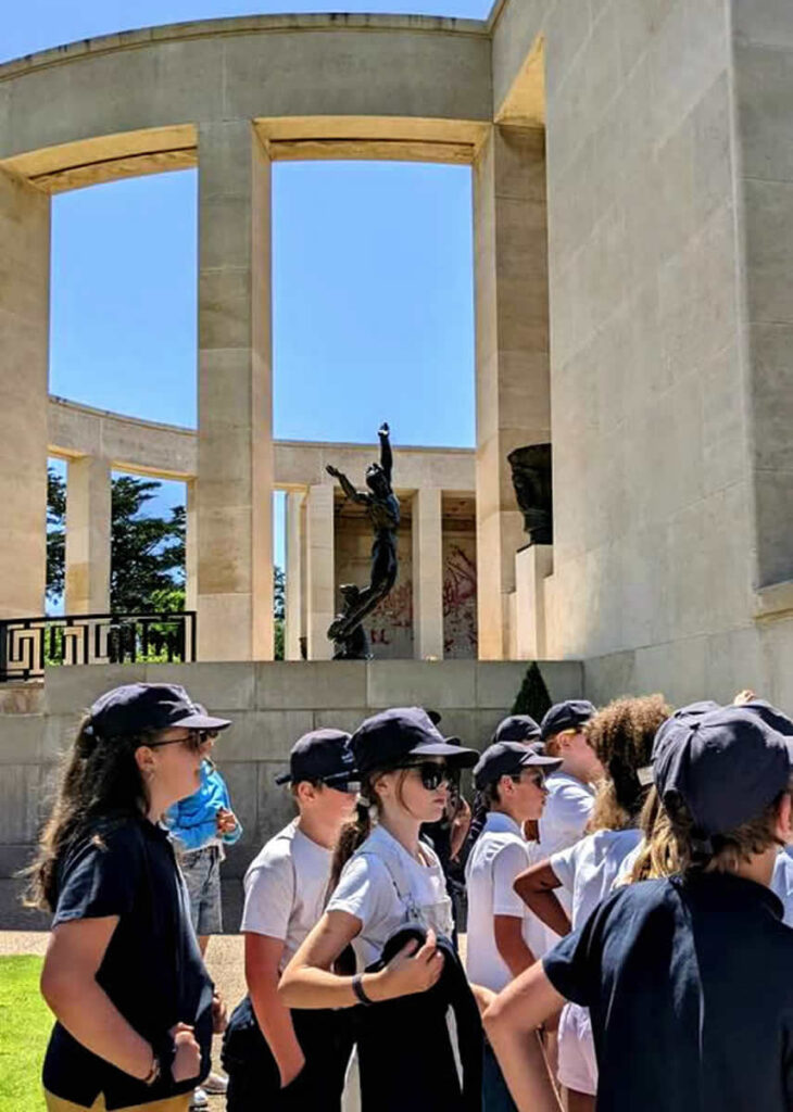 CM1_CM2_Normandie_Cimetiere_Colleville_(11)